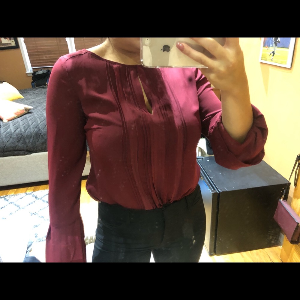 White House black market blouse